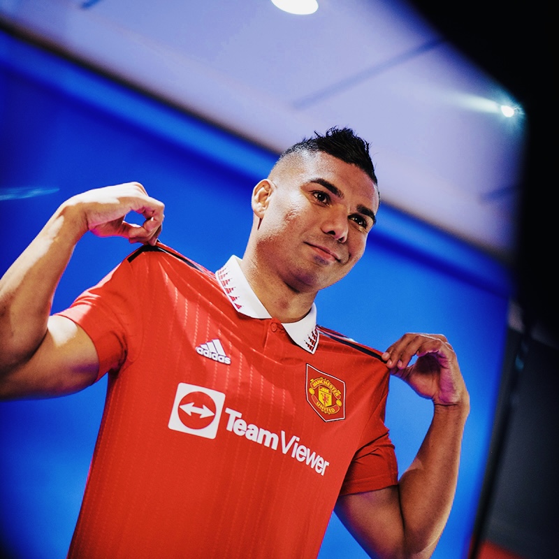 ManUtd's tweet photo. United made 👊

📸 @Casemiro

#MUFC