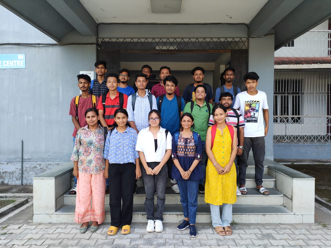 ghytrtcminmsme's tweet photo. Trainees from Barak Valley Engineering College are attending Three Weeks Summer Internship training at Tool Room & Training Centre (TRTC), Guwahati #MyMSME #internshiptraining https://t.co/8XUVrLkkzX