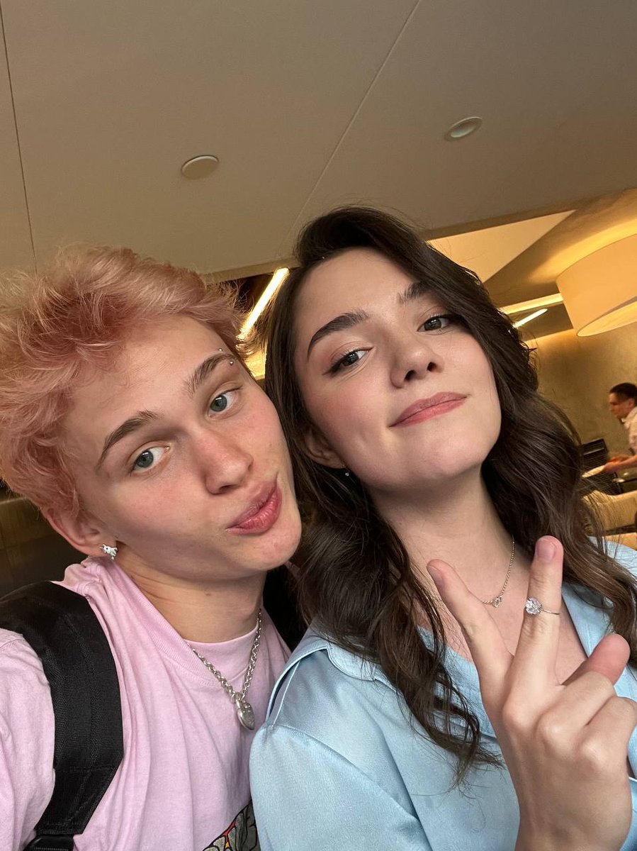 soullariss's tweet photo. 🥰🥰🥰 https://t.co/ezObOfR5Vw