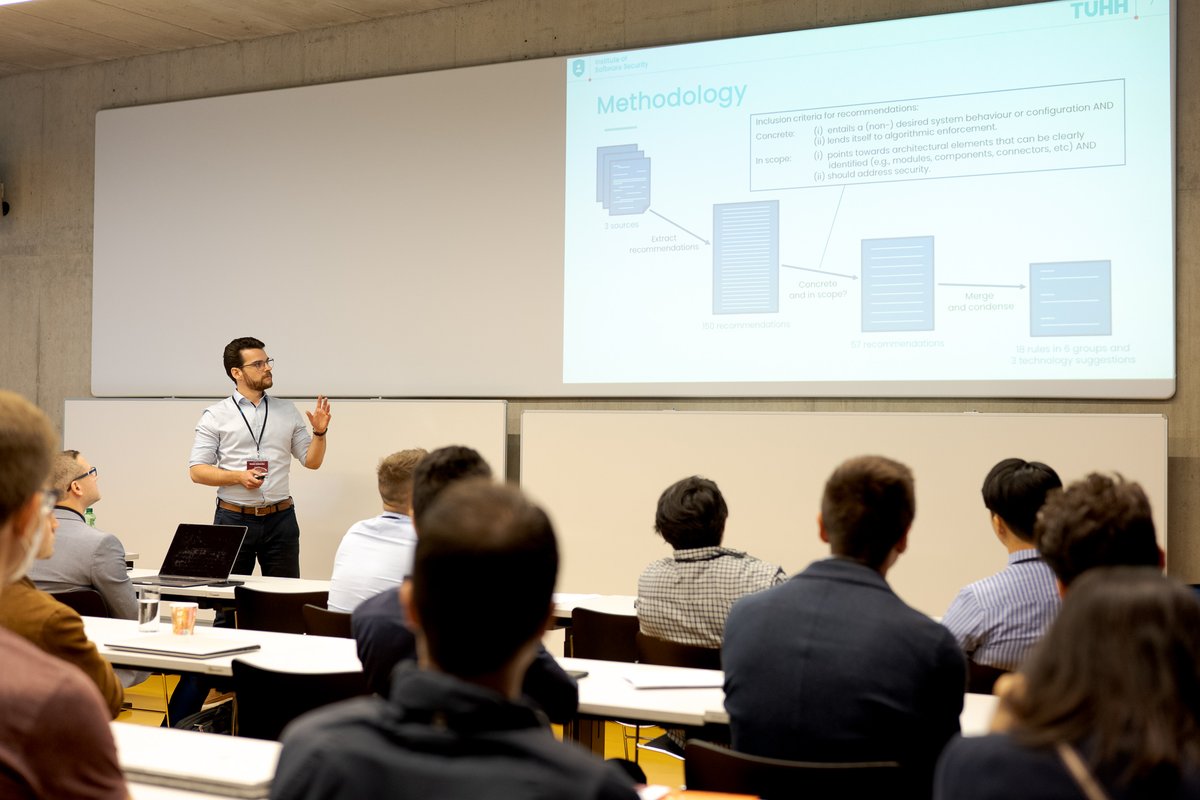 Simon Schneider tweet media