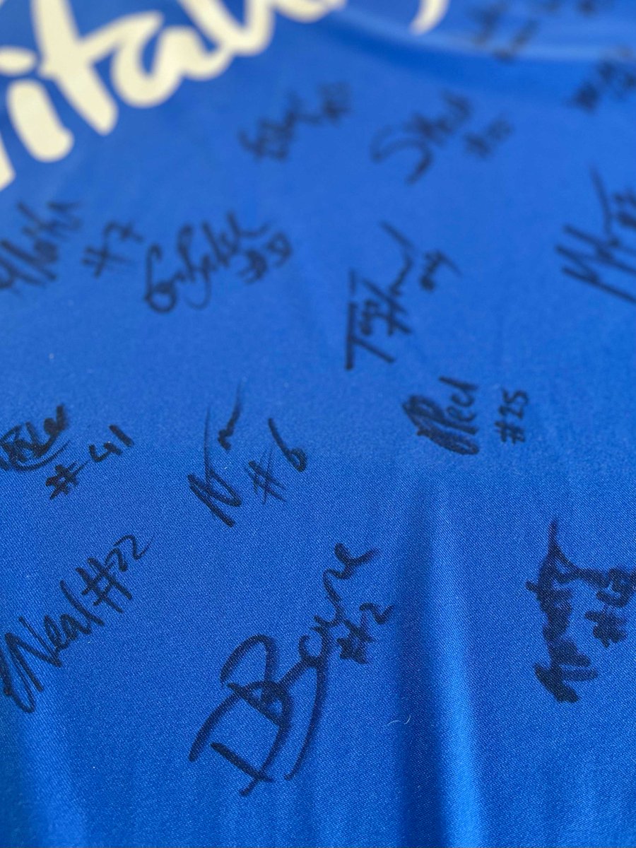 NottsSport's tweet photo. To celebrate the Hockey Commonwealth Games achievements we are giving this signed 
@GBHockey  shirt by the women's squad!

To enter simply like, follow &amp; share this post by 31/8 at 12pm.

Good luck! 🤞

#WIN #Competition #HockeyFamily #B2022 #CommonwealthGames2022 https://t.co/BONu86tMUW