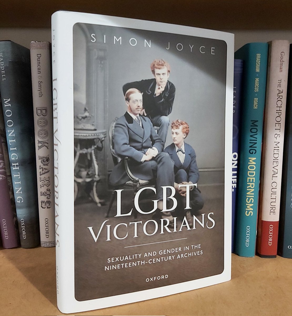 Jack_McNichol's tweet image. Happy publication day to the stunning 'LGBT Victorians' by Simon Joyce. Take a dive into the queer archive @OUPHistory 📚