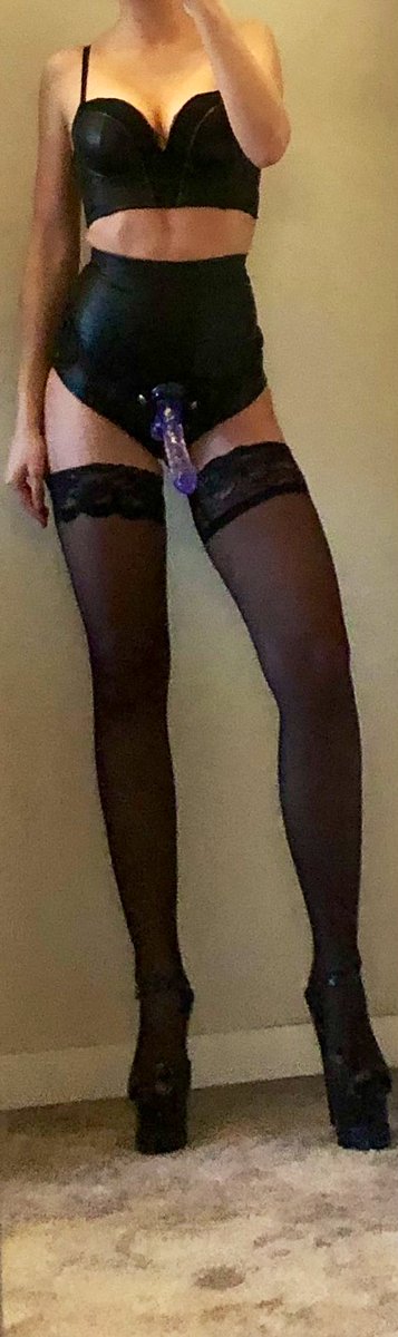 goddescarlet's tweet photo. Czysta perfekcja. Patrzcie i podziwiajcie. 🖕🏼

@FindomPolish @find0m @PolishFootSlave @PolishFindomFan @rtjackass @FootParadiseRT @rt_promo2k @rt_find @POLSKAFINDOM @findompl @PL_FINDOM 

findom femdom slay goddess polish fetish moneyslave paypig feet feetfetish polska https://t.co/LD9lATMad6