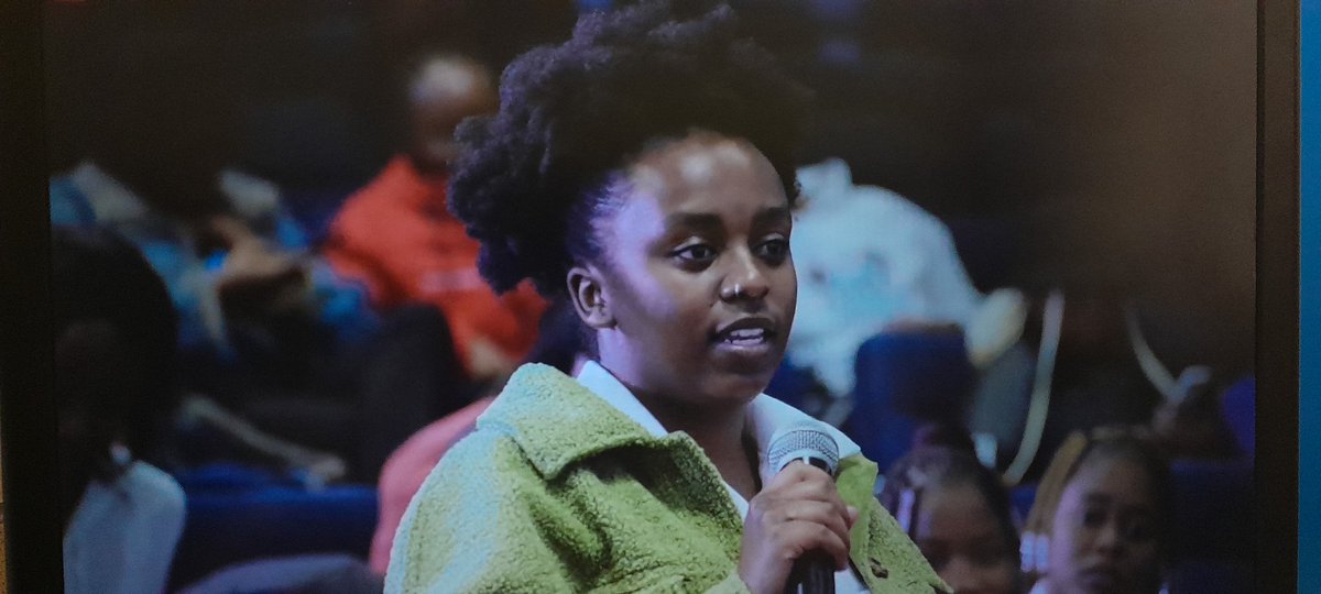 Nthabiseng243's tweet photo. A 3rd year journalism student, Zanele Mbengu says that journalists should never be bias, they must know their sources and must have a tool of fact checking as a journalist.
#TUTJourn2022
#TutGCISWomeninMedia https://t.co/K0xgheY8YZ