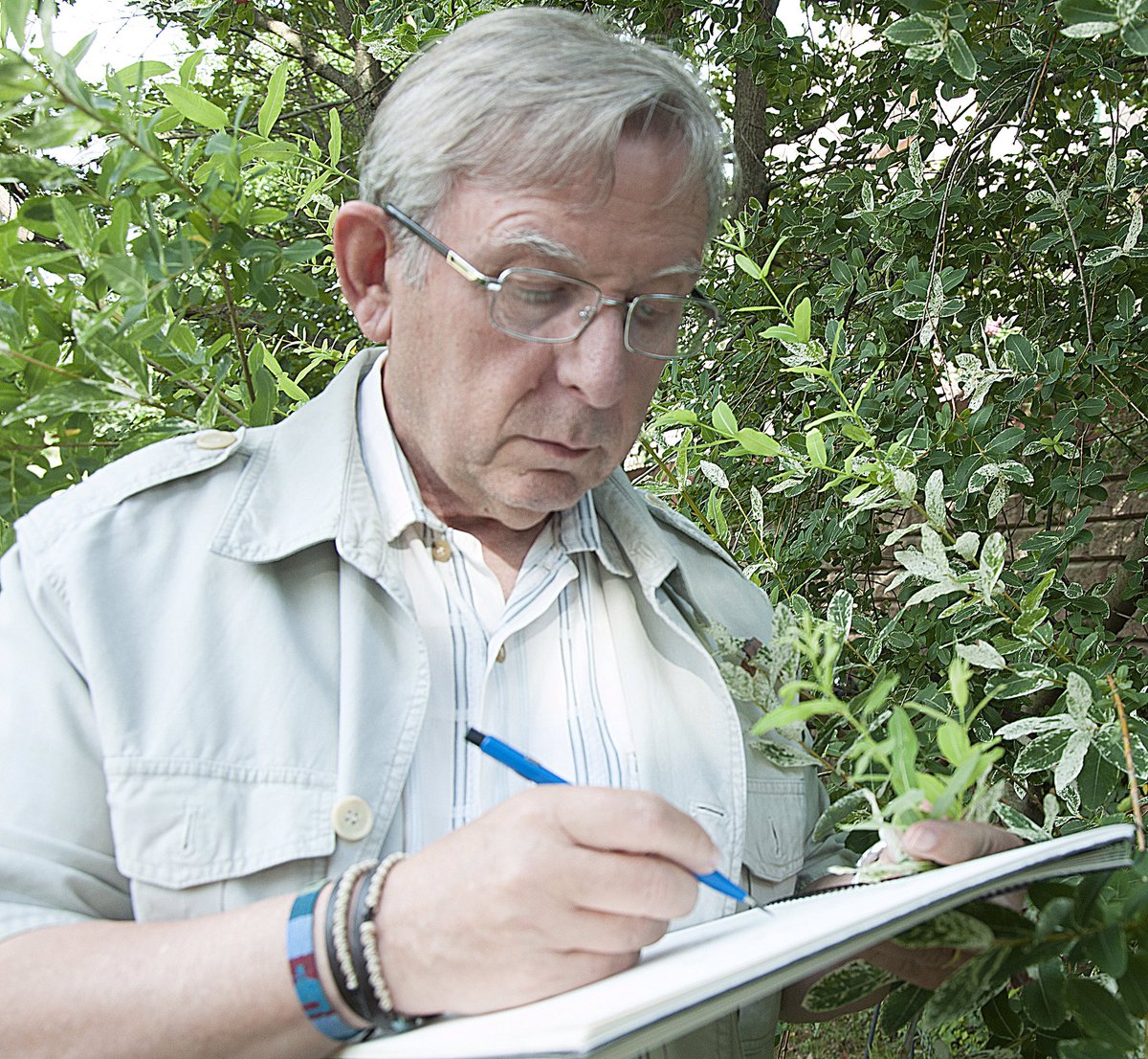 Carles Puche es nuestro codirector y docente del <a href="/ilustraciongi/">ilustracioncientifica</a> organizado por la <a href="/fundacioudg/">Fundació Universitat de Girona</a> Conócelo en bit.ly/3QT1zhu Es un profesional apasionado!