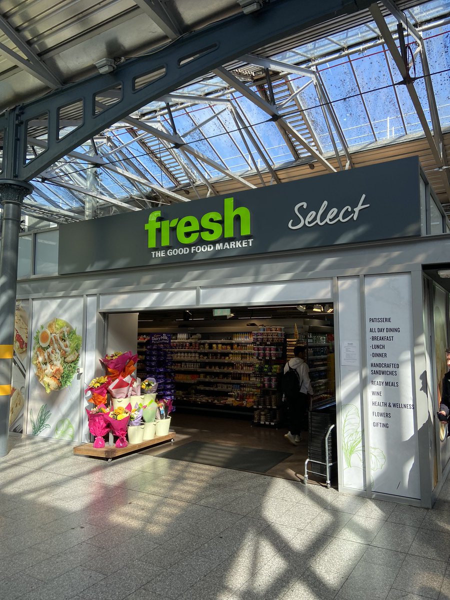 freshdublin's tweet photo. Fresh Select at Heuston Station looking sharp this morning 🚆🛒 #fresh #freshthegoodfoodmarket #heustonstation #IrishRail @IrishRail https://t.co/SpSvZvjM7s
