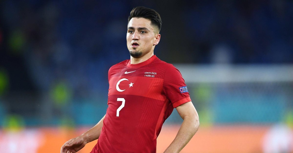Tempobetgir's tweet photo. #Galatasaray'dan yeni transfer atağı!💣

Yerli kadrosunu geliştirmek isteyen sarı kırmızılılar, Kaan Ayhan ve Cengiz Ünder için görüşme yapacak!⚡️ https://t.co/evW7B4wN9G