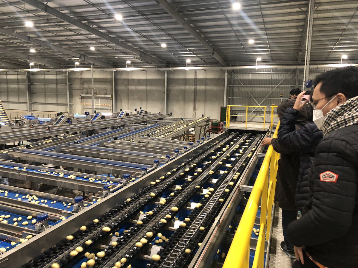 Rida Akzar tweet media