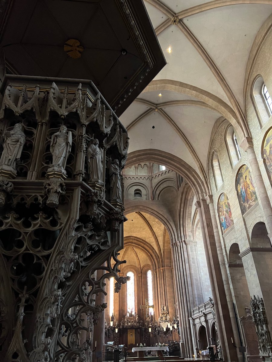 blchaindspirits's tweet photo. The #mainz Cathedral might be an interesting place for #Ghost enthusiasts. “There points thy Muse to stranger's eye/
The graves of those that cannot die!”(Byron,The Giaour,1813) #haunted #gothic #paranormal https://t.co/v99zBr4TnB