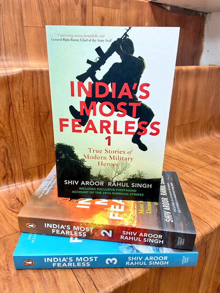 PadhegaIndia_'s tweet photo. Presenting 3 books by @ShivAroor &amp; @rahulsinghx which tells stories of valour, courage &amp; sacrifice of our Armed Forces :
• India's Most Fearless 3 
• India's Most Fearless 2
• India's Most Fearless 1
#PIRecommends #BuyFromPI
#IndiaWithForces 🇮🇳
Order 👉 https://t.co/gIaUYZFXA0 https://t.co/7PcG1dBQC5