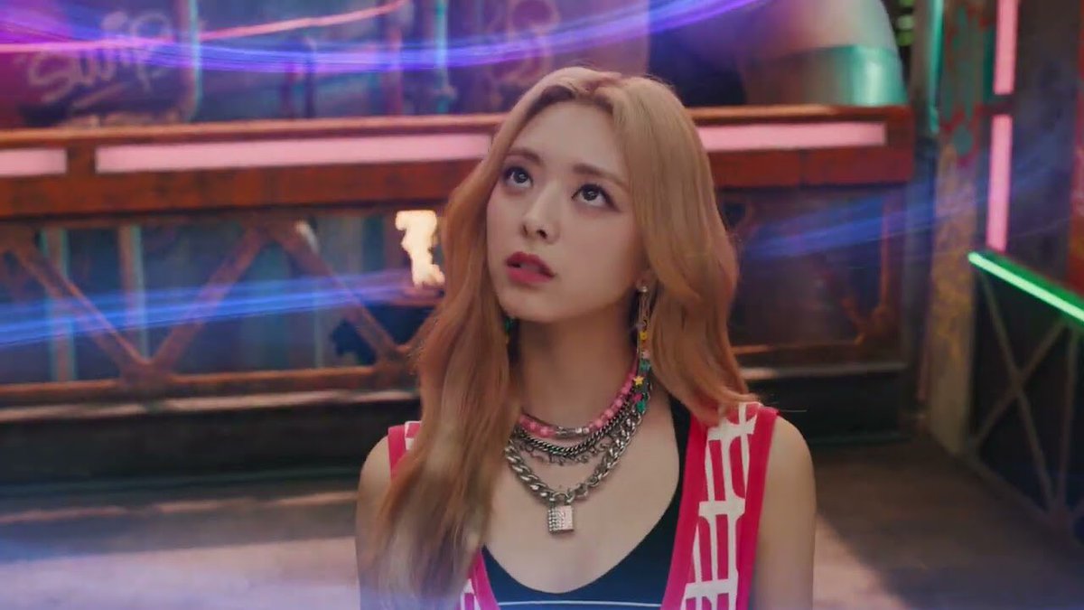 UNIVERSEITZY's tweet image. [YOUTUBE]

Turn on the movement with ITZY
🔗: youtu.be/4TE0_Lc7pwE

#ITZY #있지 @ITZYofficial
#KPOPON @Spotify