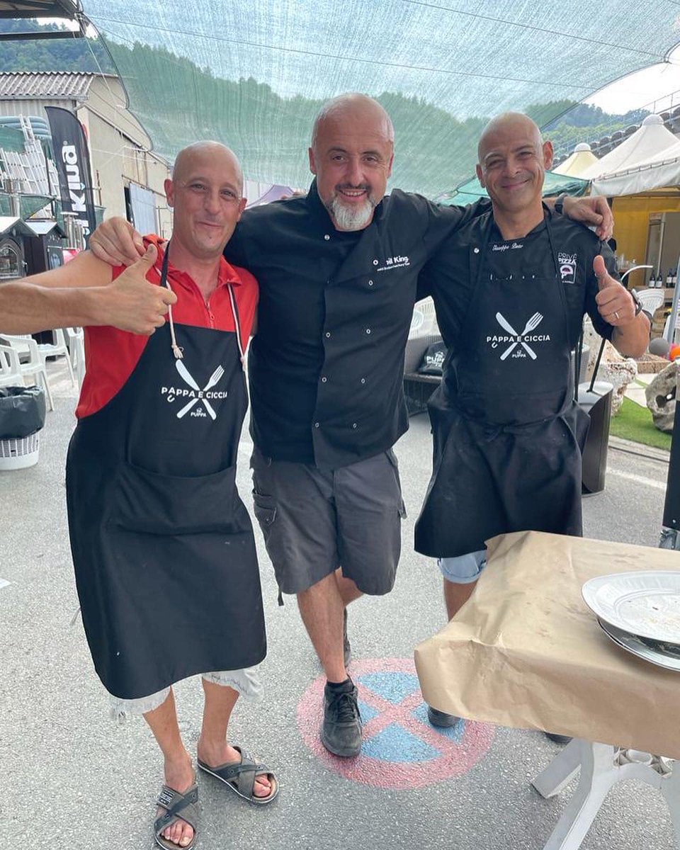 alfaforni_real's tweet photo. A summer dedicated to local events for Alfa! ✌️😊
Many demonstrations to show the performance and quality of our ovens and with the opportunity to taste all the delicacies that come out of the oven 😋
https://t.co/stxTnR1kOm
#events #eventslive #promo #pizzamargherita https://t.co/Vgq8umLmbJ