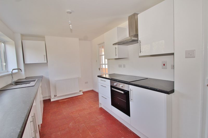 TMSalesLettings's tweet photo. BAMPTON, OXFORDSHIRE

Recently renovated 3 bedroom house incl. rewiring, replumbing and more. Large garden, driveway parking. No chain. Find out more: https://t.co/75lkN8Lb2C

#OxfordshireRealEstate #BamptonTown #NewHome https://t.co/6fqLopixKN