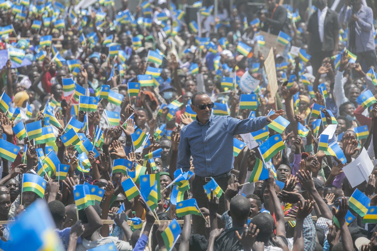 UrugwiroVillage's tweet photo. President Kagame has arrived at Kibingo ground in Ruhango, where he is now speaking with over 50,000 residents of the Southern Province during today’s #CitizenOutreach. #KwegeraAbaturage https://t.co/zX3b1QyUx2