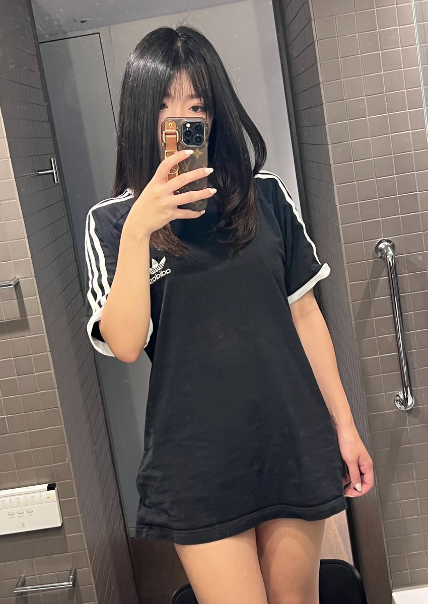 mao_0721_'s tweet photo. 途中でコンビニ行きたくなったから
このまま行ってきた
#DT狩り
#童貞
#童貞狩り
#童貞卒業
#筆下ろし
#初エッチ
#高校生
#中学生
#裏垢女子と繋がりたい
#裏垢男子と繋がりたい https://t.co/WsUORmrxQ3