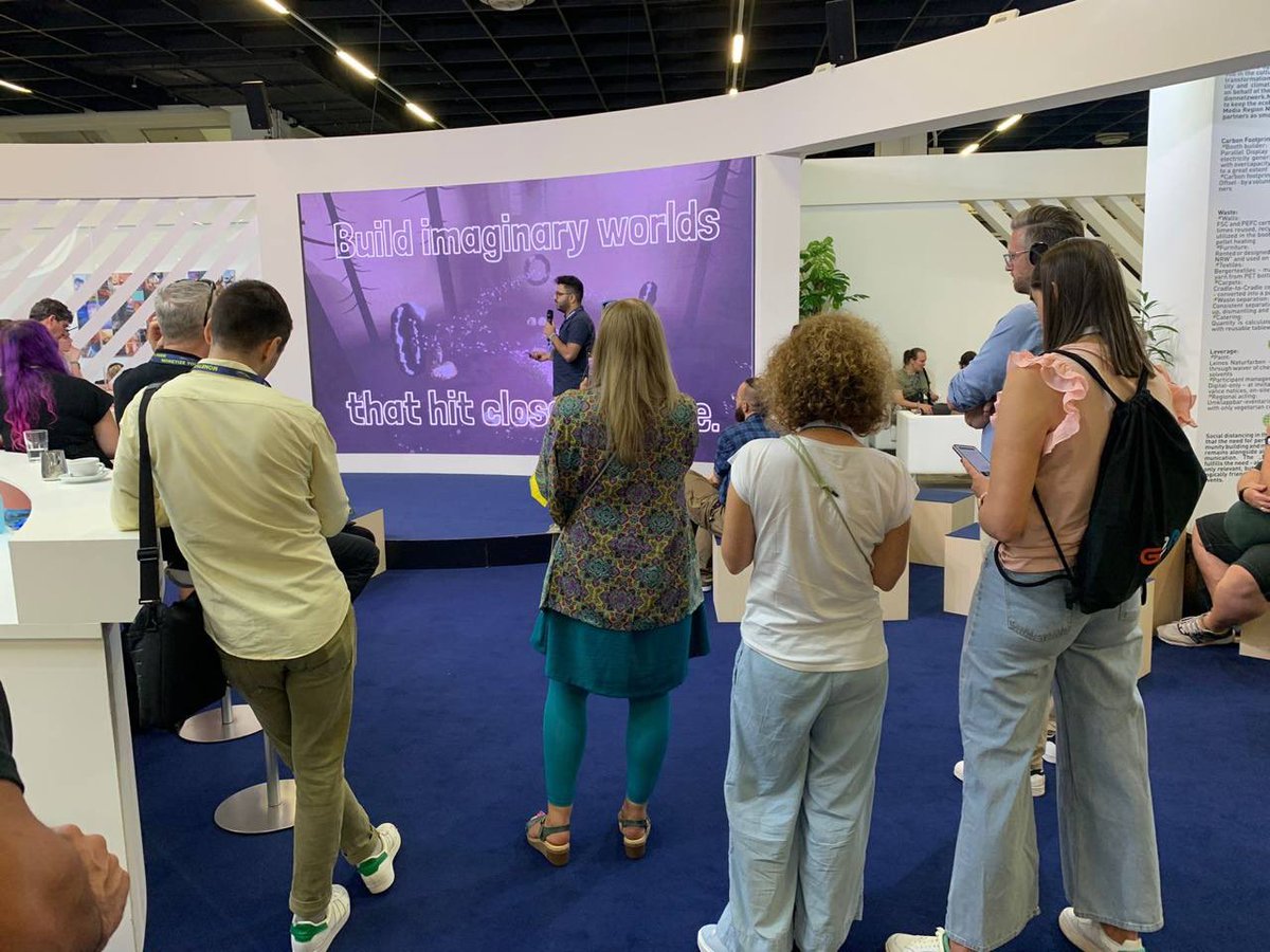 MedienNRW's tweet photo. Pitching Session in Kooperation mit dem @mgz_nrw bei uns am Stand auf der #Gamescom 

@FantasticFoe @CologneGameLab @TxKGamingStudio pitchen ihre Games vor einer Jury aus Publishern https://t.co/8Aoy0XPvSr