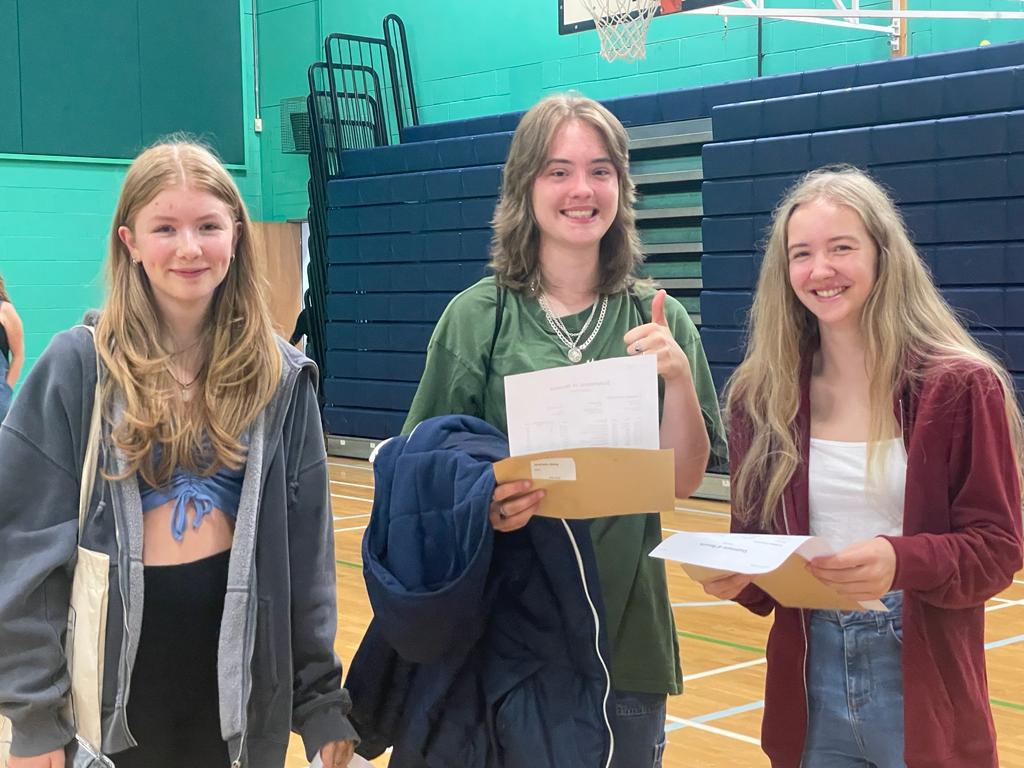 SRWAcademy's tweet photo. Congratulations to our amazing year 11 students who today celebrate the best GCSE results in the academy's history! And all in the face of remarkable and unexpected challenges. We are SO proud of you! Full story on our website: https://t.co/vddbrnXWor #gcseresultsday2022 β¨β¨ https://t.co/dtS4dOmD3x