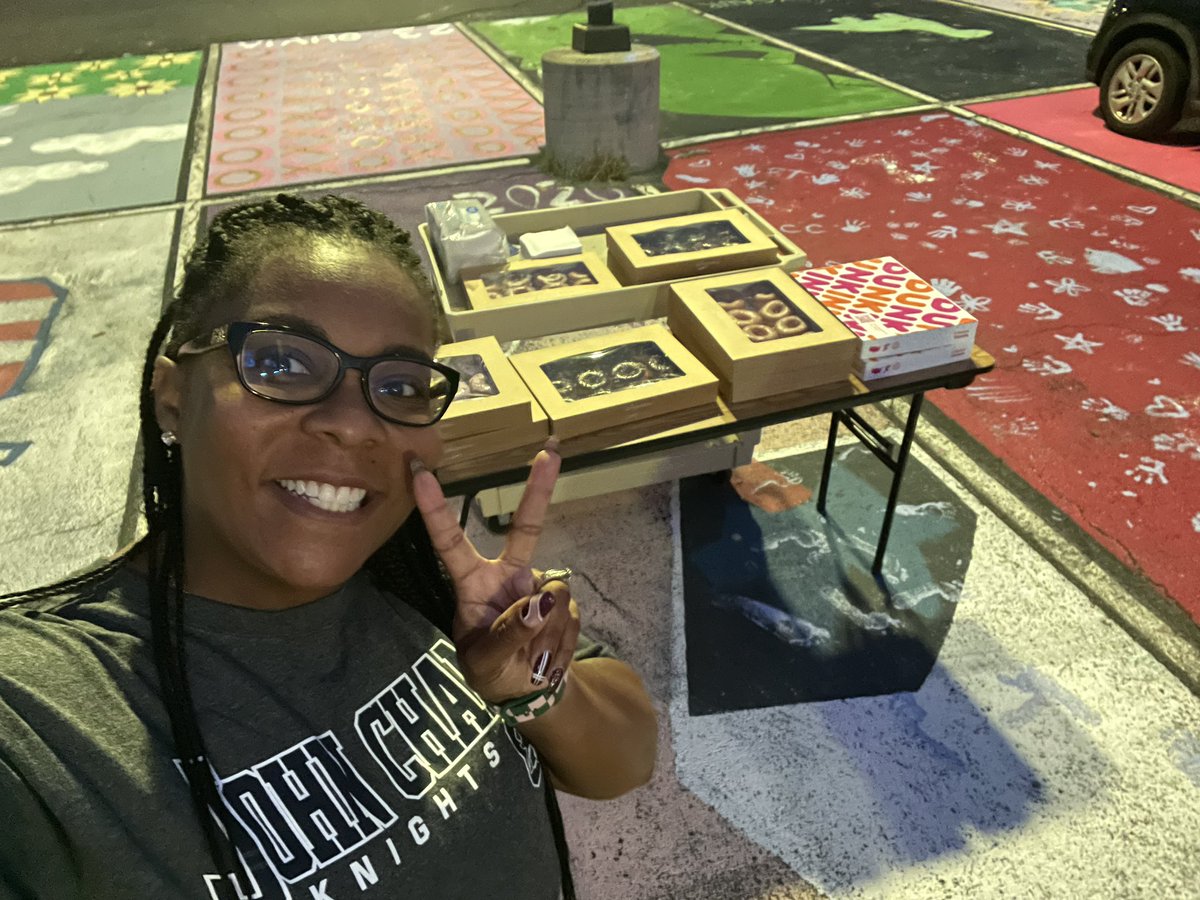 sdavis1908's tweet image. There’s only two reasons I would be up at 4:30 AM. Since I’m not Jet setting, it must be SENIOR SUNRISE! #doitfortheStudents #thatAdminLife @SolomonTWright1 @mbonner_Champe @sdavis1908 @Tara_Woolever @JohnChampeHS @MsDRJohnson1 #champeexcellenceeverywhere