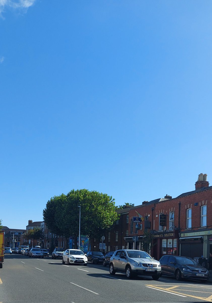 ClonliffeHouse's tweet photo. Stunning day in Ballybough ☀️ #lovedublin #dublinthree https://t.co/wnOePSuJ84