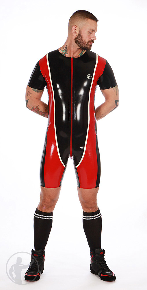 invinciblerubbr's tweet photo. We're going for a rubber Xcelerator Suit vide today!  #invinciblerubber #xceleratorsuit #rubbersuit #latexsuit #fetishphotography #eaglemanchester #supatex #vivishine https://t.co/1hgfFcNy1F https://t.co/VG4YODjBhG