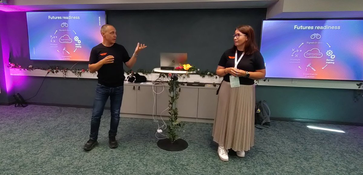 theshiftfi's tweet photo. "Innovations are not made in scheduled weekly meetings." @KirsiKostia and @nikoherlin from @GreatMindsOy facilitating a workshop about future readiness. Is your organization fit for the future? Do you dare to dream?
#theshiftfi #futureofbusiness #reconnect https://t.co/lIKgeRnmH7