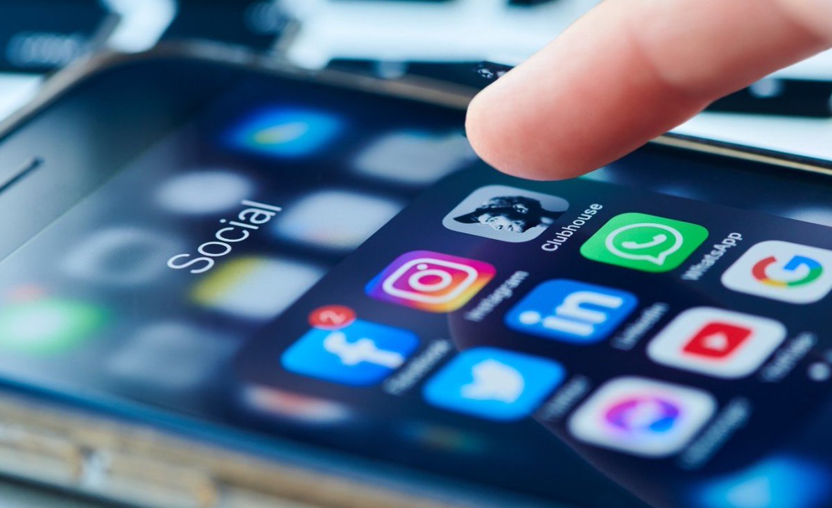 thehill's tweet photo. One in four Gen Z-ers plan to become social media influencers https://t.co/Zq4Y1T9FEQ https://t.co/6vaFwJCXb3