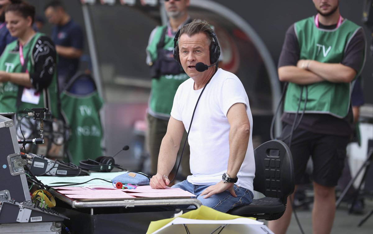 Großer Starauflauf für den guten Zweck: Bei der gestrigen <a href="/SPORT1/">SPORT1</a> Übertragung von "Champions for Charity" aus dem <a href="/DeuBaPark/">Deutsche Bank Park</a> waren gestern in der Spitze über 200.000 Zuschauer dabei. Vielen Dank an alle fürs Einschalten und Mitmachen! ⚽️🤩💪🏽 #C4C22