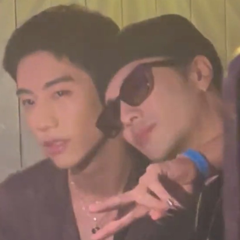 aaaaam_d1's tweet photo. สรุปแจ็คมาร์ควันนี้ ยังไม่เลิกกันนะคะ🫶
#jark #markson #jackmark https://t.co/F8Ietw5lJ3