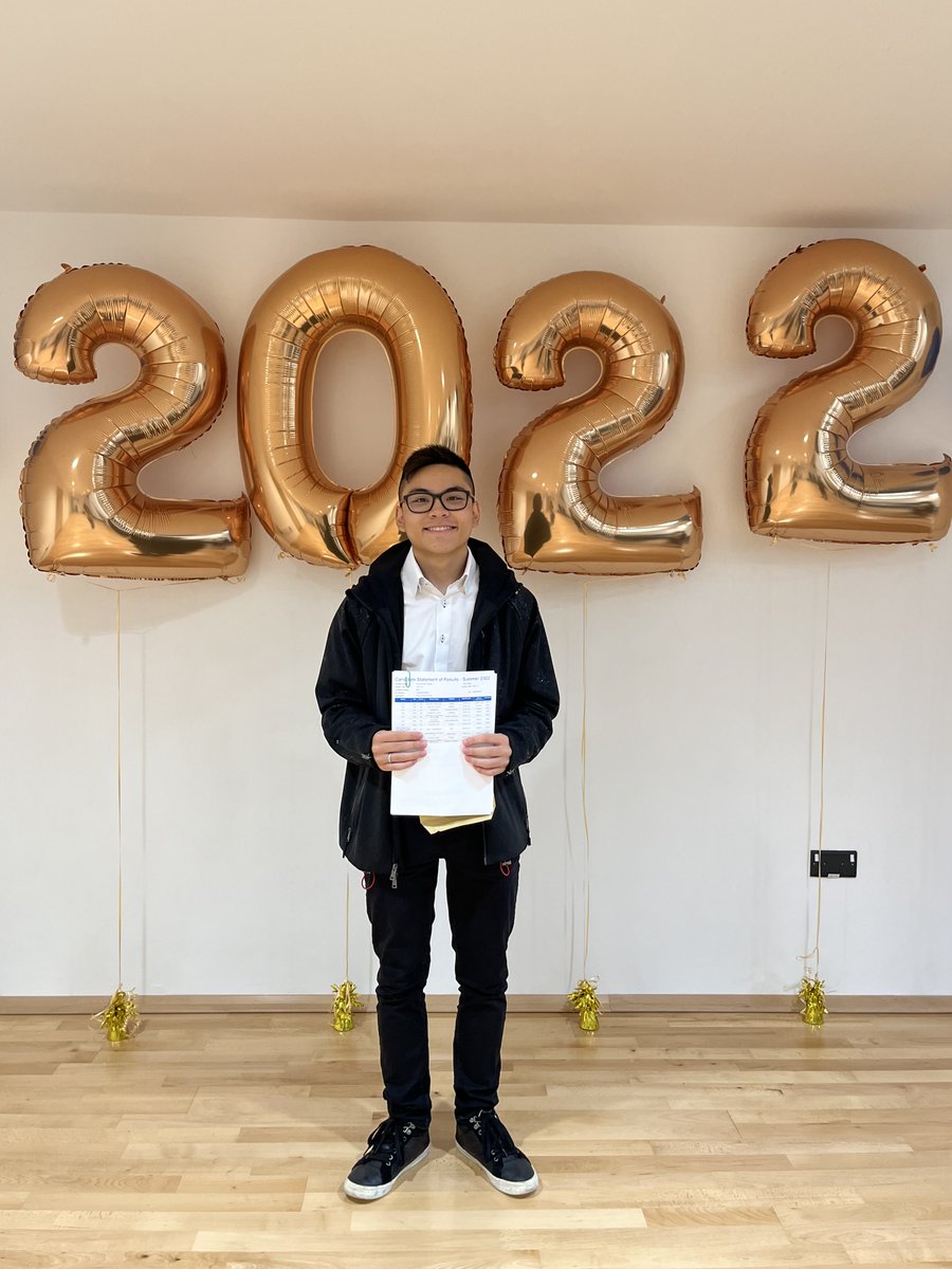 A huge well done to Faris who has achieved 7 Grade 9s, 3 Grade 8s and 1 Grade 7. What an absolutely amazing achievement! 

Best of luck in the next stage of your exciting academic journey! #GCSEResultsDay