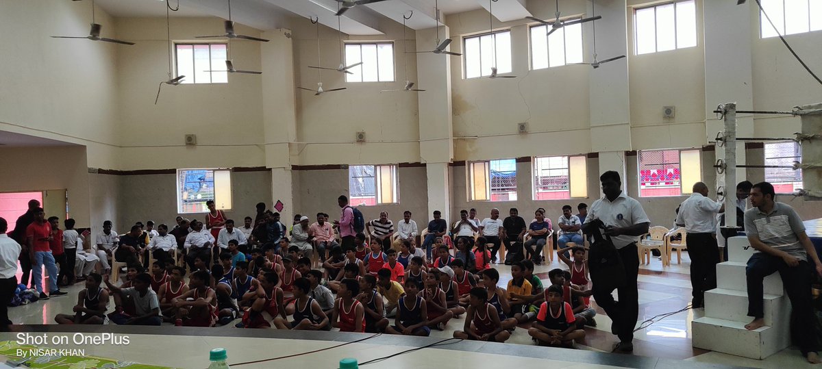 आज दि. 25 ऑगस्ट 2022  रोजी चेंबूर येथील कलेक्टर कॉलनी BMC शाळा संकुलामध्ये महानगरपालिकेच्या सर्व शाळांमधील विद्यार्थ्यांची अंतिम बॉक्सिंग स्पर्धा आयोजित करण्यात आली. विद्यार्थ्यांनी तुल्यबळ लढत दिली. विजेत्यांना पदक व प्रमाणपत्र देऊन गौरविण्यात आले.