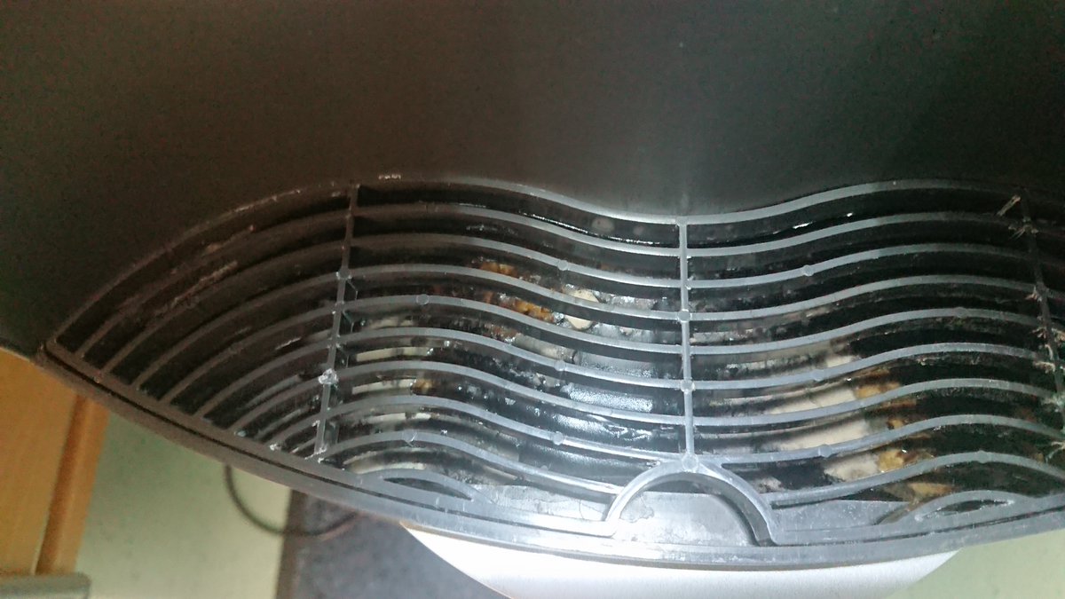 pdgwallis's tweet photo. Just waiting for mum at The Queen Vic. Hospital in Herne Bay, wanted some water from the water station. Changed my mind, full of mould &amp; ucky stuff. Absolutely disgusting @nhs Already had to stop 3 others drinking from it. #queenvictoriahospitalhernebay #nhs #queenvichospital https://t.co/WeMLgjjK98