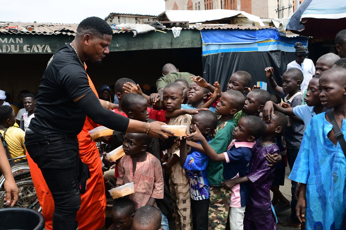 Badgang_ng's tweet photo. We are all humans first...
Let Humanity rain.
Give, show love, be kind, help others.
#BGCares #BGCharity #RidingforaCause https://t.co/w9ePs3HQMq