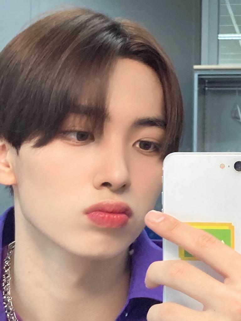 dailyryujunmin's tweet photo. Hello this is a new account dedicated to Junmin of ATBO. Please support this account by clicking like &amp; rt (◍•ᴗ•◍)❤
Thank youuu~

#ATBO #에이티비오 #준민 #류준민 https://t.co/xzNDIZYdJ1
