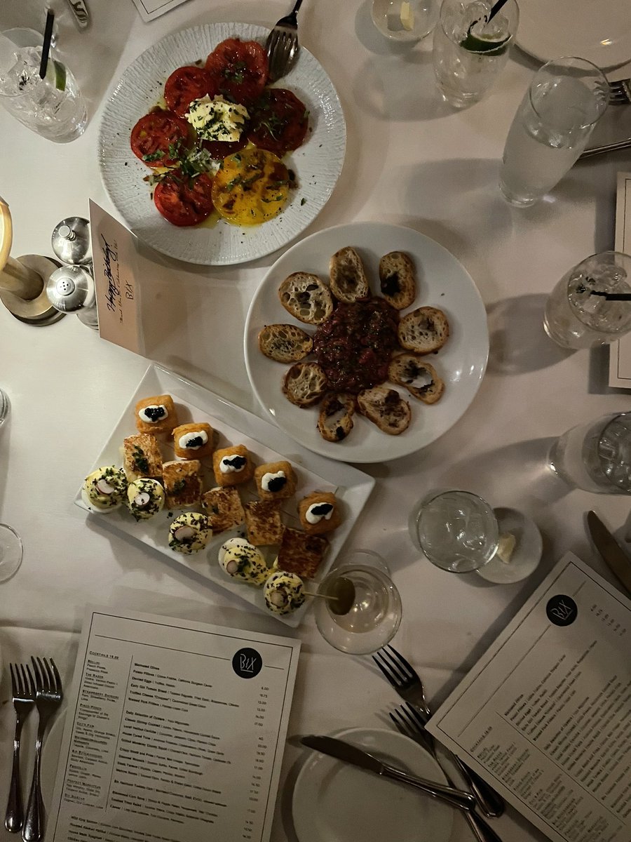 lucyrogers's tweet photo. Dinner Views Bix https://t.co/0gba1U6HoU
