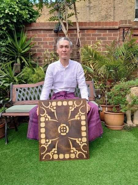 MayWongST's tweet photo. #AungSanSuuKyi's younger son Kim Aris raising funds with his personal handiwork to support the #Myanmar people who have been experiencing #militarycoup since Feb 1, 2021. In June, military moved Suu Kyi from home detention to solitary confinement in jail. #WhatsHappeningInMyanmar https://t.co/z5HbfQRySl