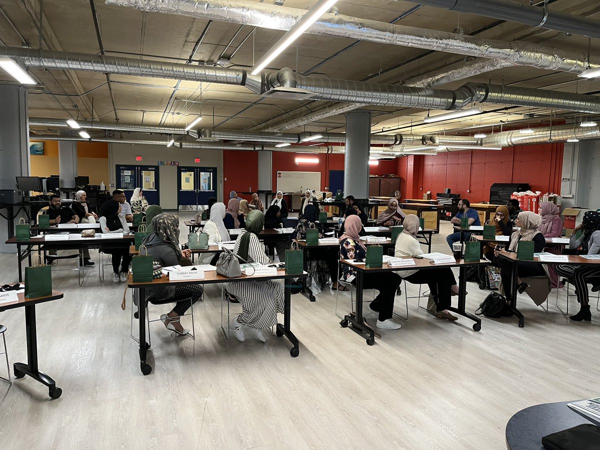 EdmontonIslamic's tweet photo. EIA is excited to welcome our newest members of the team. #newstafforientation https://t.co/NTlQnGF0Z9
