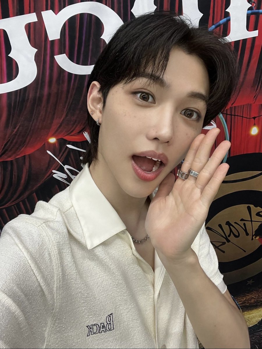 FELIXFILES0915's tweet photo. [250822] —Stay Japan Gallery

a pretty baby boy (・o・) 🤍

#FELIX #필릭스 #フィリックス @Stray_Kids #스트레이키즈 #StrayKids https://t.co/6HAYTm8P93