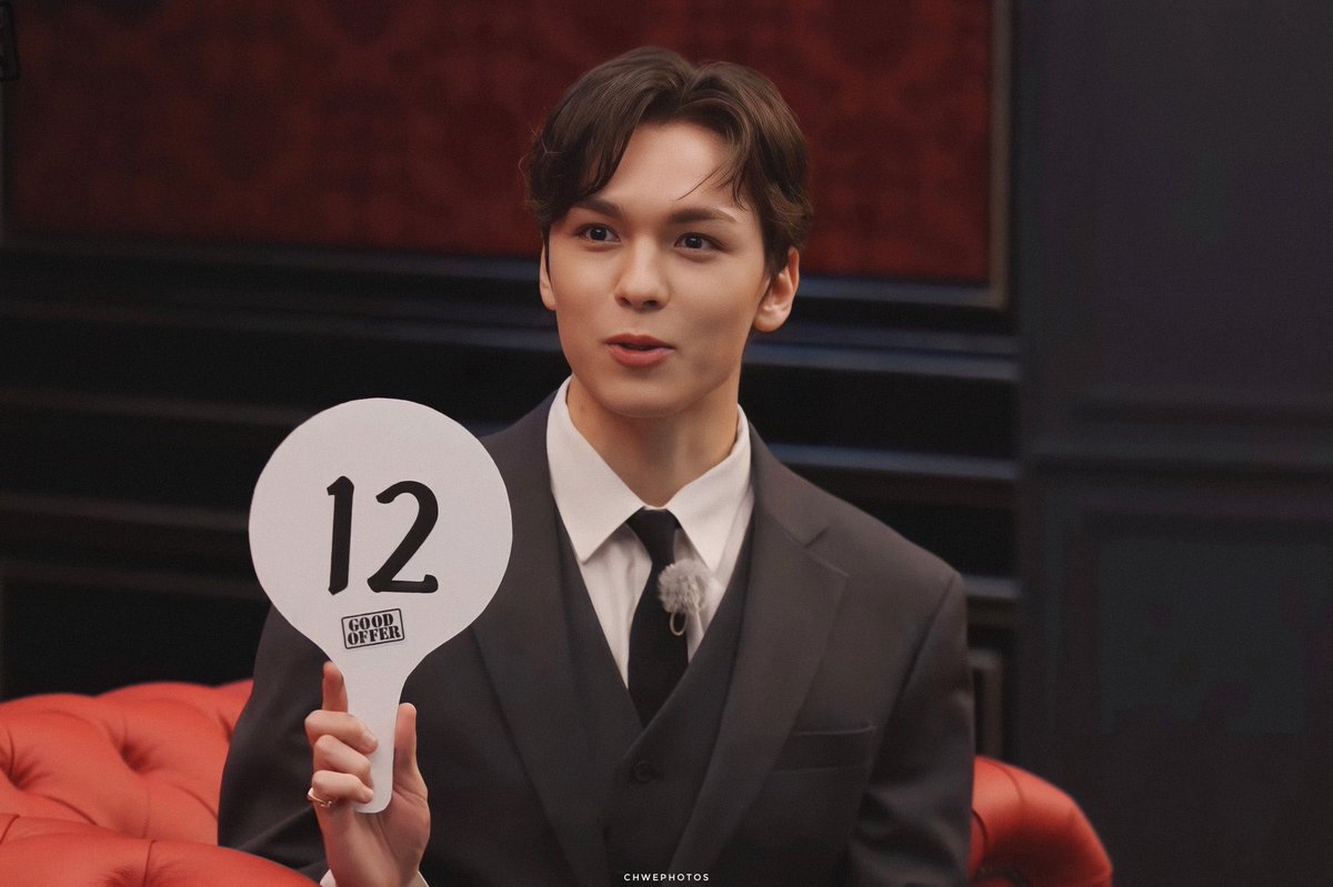 킹왕짱갓름다운미친미모의겸둥아🥹🥹🥹