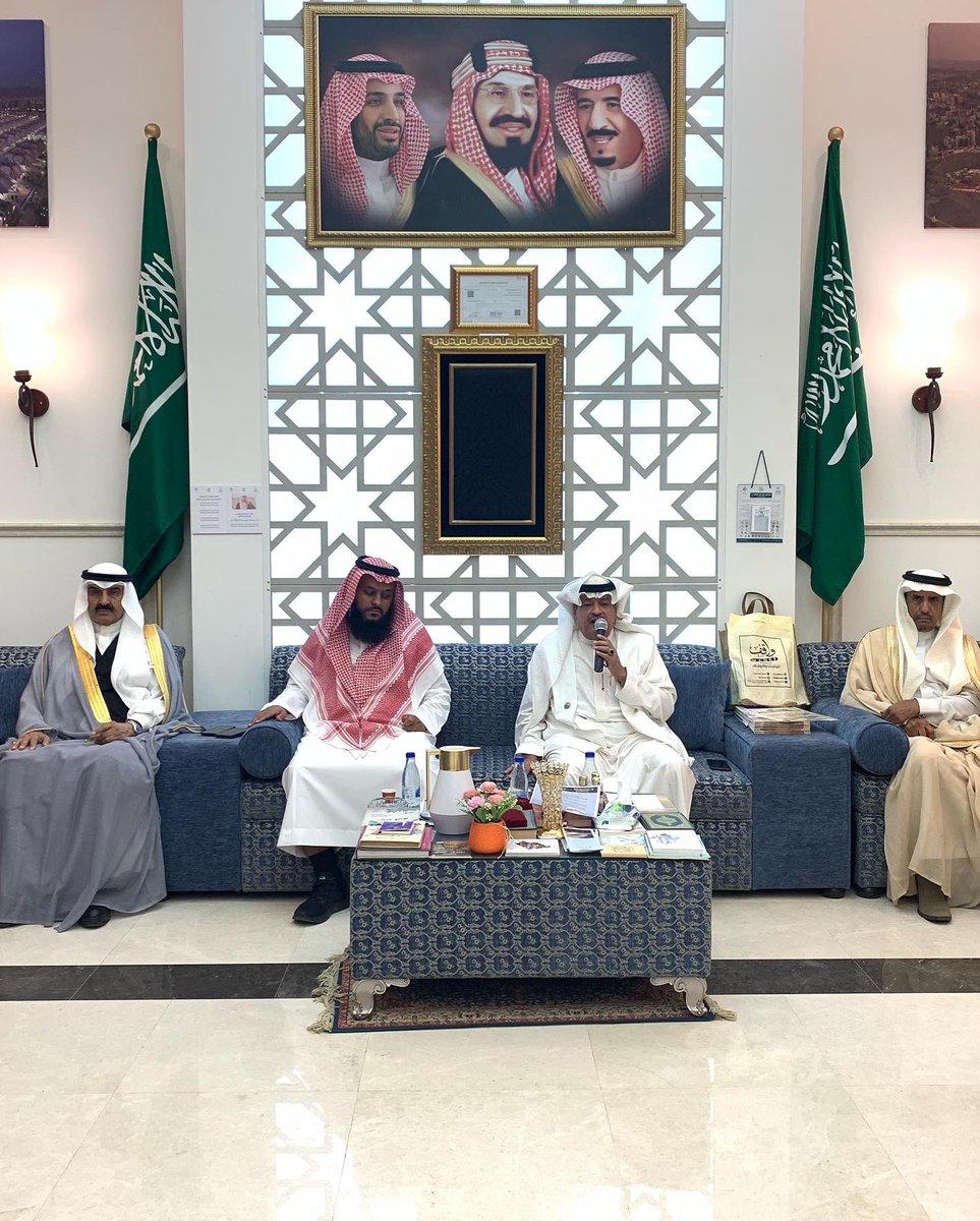 mediaebda's tweet photo. لقاء مع جمعية أعمار مساجد الطرق في مجلس حي بئر عثمان الاجتماعي بالمدينة المنورة https://t.co/NesSPXEWCn
