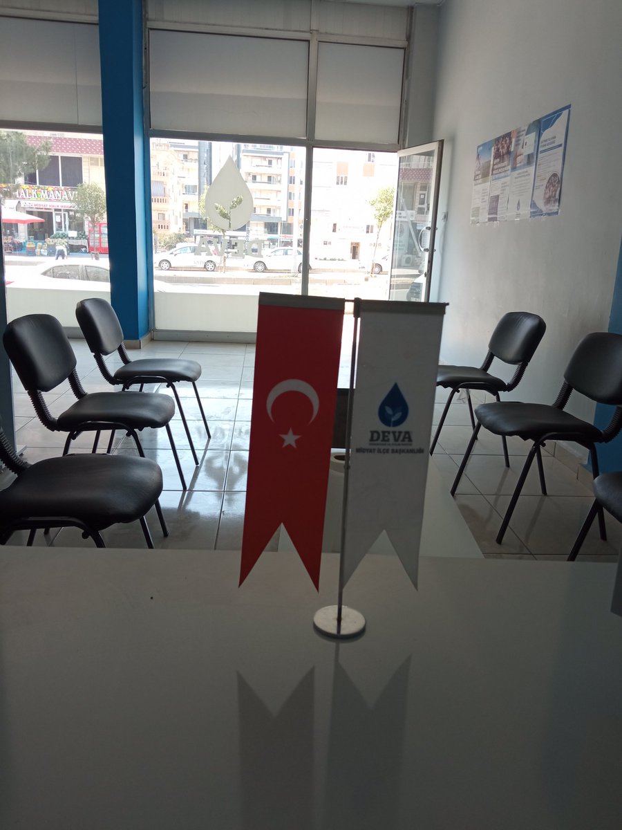Çayımız hazır. Bütün vatandaşlarımızı çay içmeye bekliyoruz. <a href="/alibabacan/">Ali Babacan</a> <a href="/emin_ekmen/">Mehmet Emin Ekmen</a> <a href="/IhsanMerdanoglu/">Ali İhsan Merdanoğlu</a> <a href="/medeniylmz/">Dr. Medeni Yılmaz</a> <a href="/keremaltun65/">Kerem Altun</a> @mbromioglu <a href="/faysalATILGAN/">faysal atılgan</a> <a href="/TopalogluHaci/">haci</a> <a href="/MahmutAkg/">Mahmut AKGÜÇ</a> <a href="/MardineDeva/">Deva Partisi Mardin İl Başkanlığı</a> <a href="/deva_kad/">Midyat DEVA Partisi Kadın Çalışmaları Başkanlığı</a> <a href="/devamidyat_mali/">Midyat Deva Partisi İdari Ve Mali İşler Başkanlığı</a>