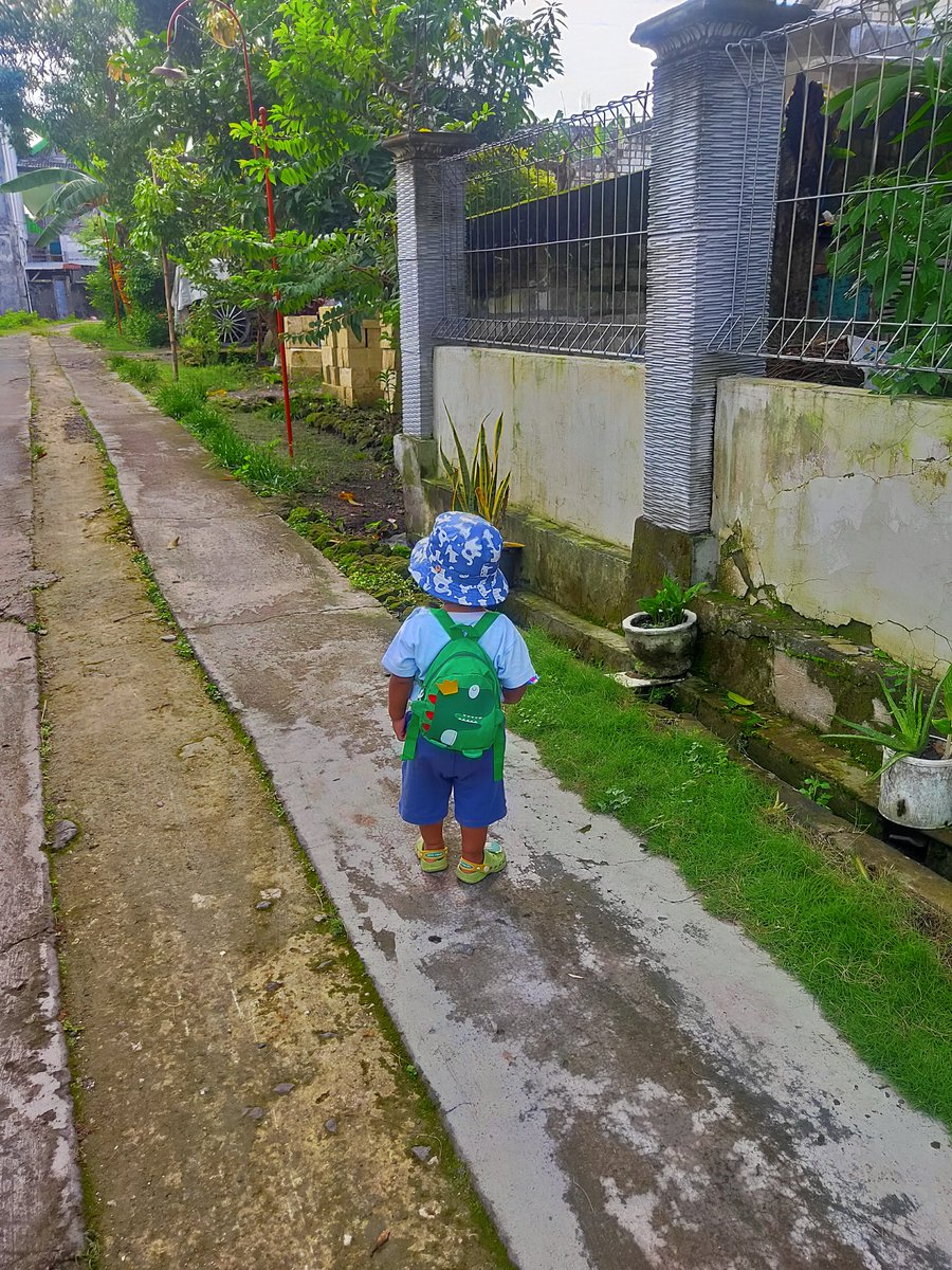HafshaHusna's tweet photo. Dulu saat hamil pernah gak percaya bakal ada anak manusia di tubuhku, bahkan saat udah lahiran tetap gak percaya dia beneran lahir dari tubuhku. https://t.co/vyI0Eg5ibg