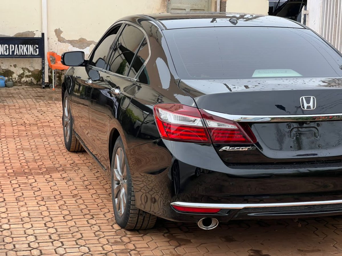 mba_phone_store's tweet photo. HOT DEAL‼️ CLEAN USED HONDA ACCORD
YEAR: 2013 UPGRADED TO 2017 MODEL
PRICE: N5,200,000
ORIGINAL CUSTOM DUTY ✔️
📍Kaduna
📞 07032655719
#ASUU Airport Olamide Sarki Amaka Big Wiz Auba #Airdrops #Phyna Chi chi #ULCdraw Adel Gordon Movies Nick Cannon #PhynaWhoDey #bbnaija https://t.co/P8DUf79KOu
