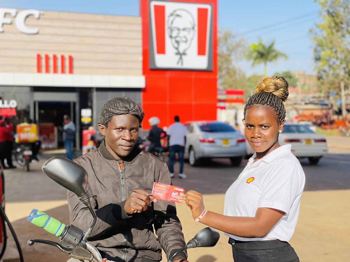 ExpUg_Official's tweet photo. Some of the many happy customers who enjoyed the great offers from shell this week…🥰 till next week. It’s simple! Spend 40k and above at any Shell KFC every Monday and Wednesday from 3pm and you get to win a 15k fuel or shopping voucher. ⁦⁦#TwegwekoKuShell #ThinkExp https://t.co/5ePq3o6jL3