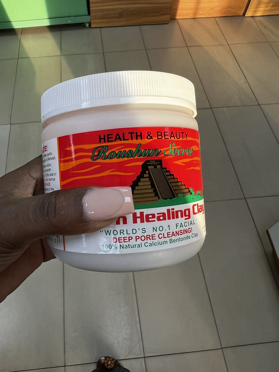 Ao_SkinCare's tweet photo. Hi guys I have the ff items in stock. First frame is 50ghs, second frame s/s 120ghs, l/s 185ghs, third frame is 75ghs and the last frame is 95ghs. Kindly rt when you see this, my customer is definitely on your tl. https://t.co/TnX8uD6ImD