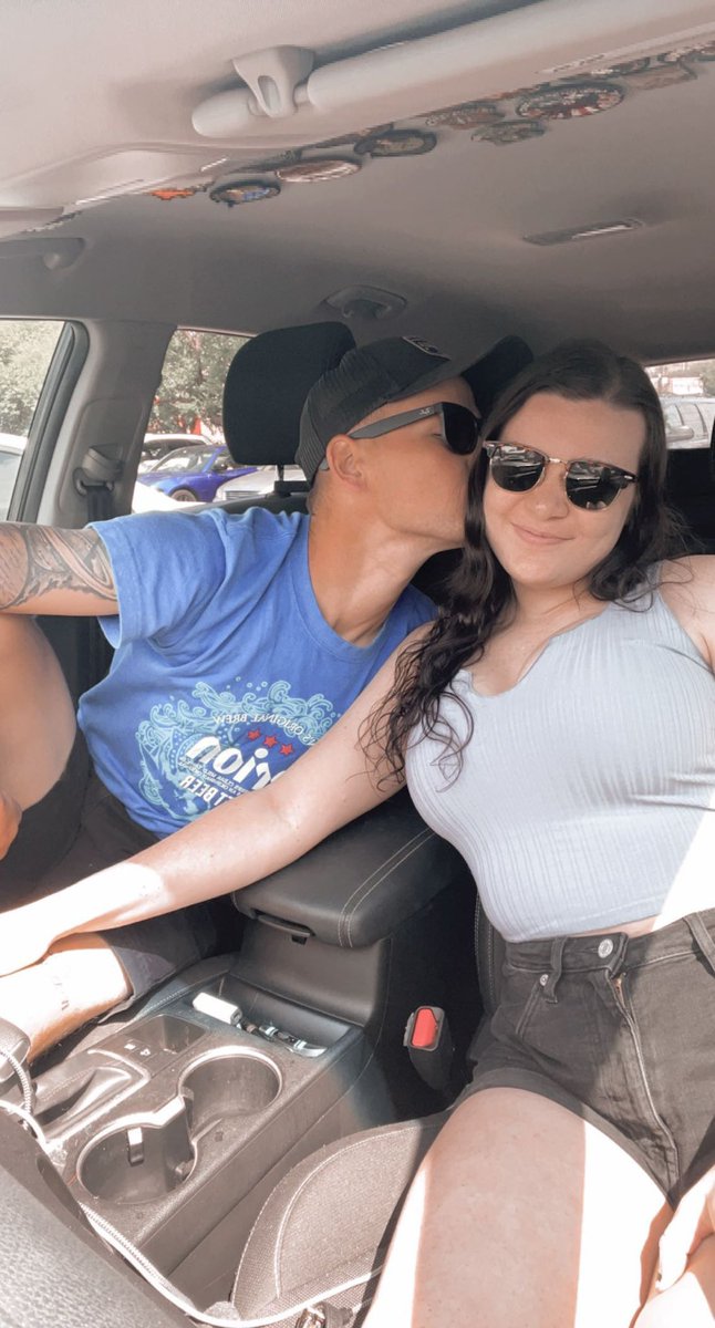 rissdanielle08's tweet photo. i miss you @arnett_brandon 🥺 https://t.co/i7MLWDFPFA