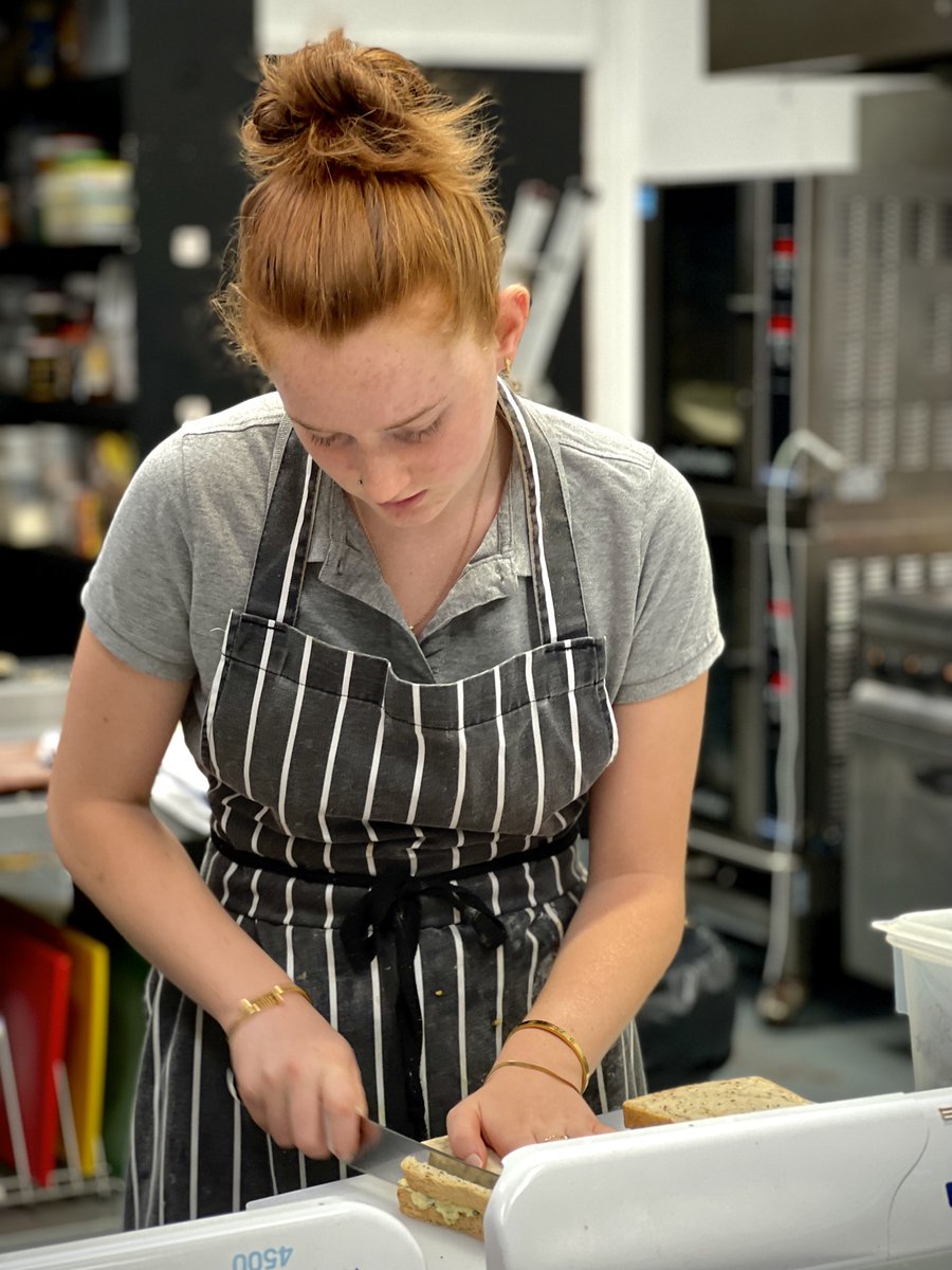 Wishing everyone getting their GCSE results today the best of luck! A few of our wonderful Paisley team will be receiving theirs, I'm sure they have all smashed it 💪🏼 Good Luck Everyone! ❤️ #GCSEresults #resultsday