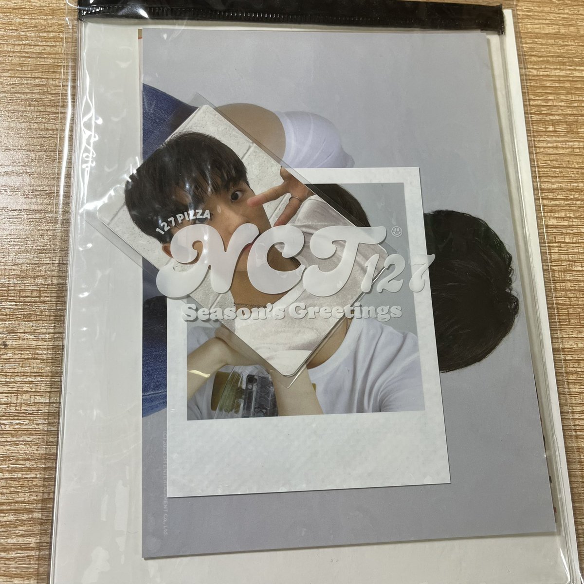 ONYOURMARK__082's tweet photo. NCT 미개봉 md 원가 양도해요 !

2022 시즌그리팅 포토팩 127 마크 버전 미개봉 <원가1.1> 에 양도해요 :) 
즉입하시면 1.0에 양도해요 !

편하게 디엠 주세요 !!! 

엔시티 포카 포토카드 일이칠 season greeting photo pack mark https://t.co/99vDsnjltx