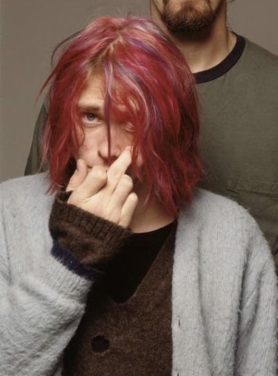 jonstracksuit's tweet photo. of course you dye your hair and have pronouns https://t.co/lMaiBplhTV