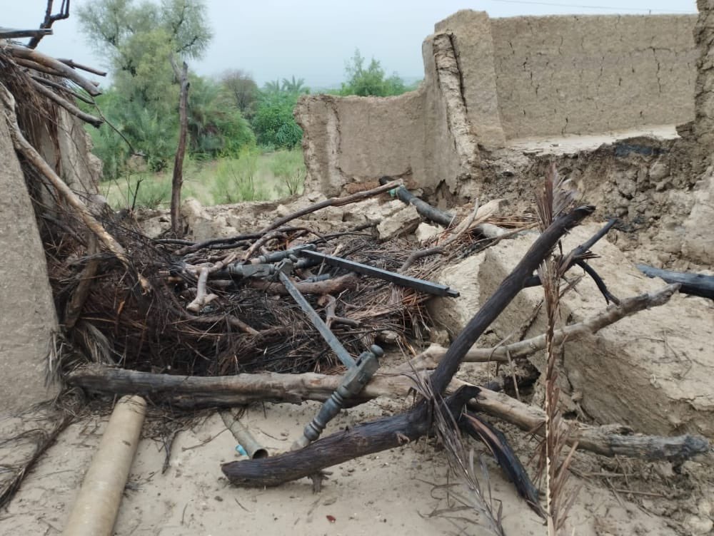 imagsi4's tweet photo. Balochistan is drowning- we need your help #balochistanfloods #JhalMagsi #shameonthebalochistangovt @zarain_m https://t.co/xxSOw260H5