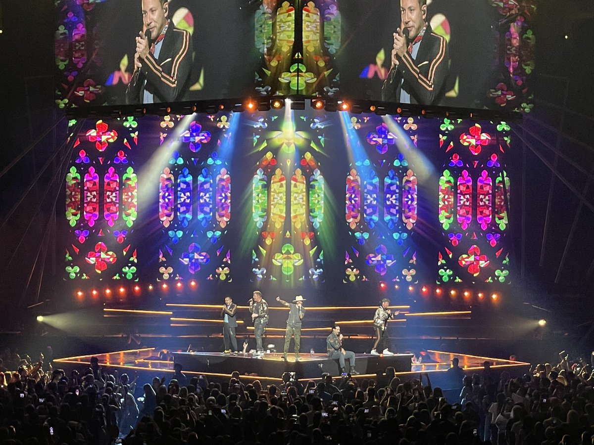 AlyssaG1331's tweet photo. Backstreetโs Back, Alright! #bsbvc https://t.co/295SQOVI1M